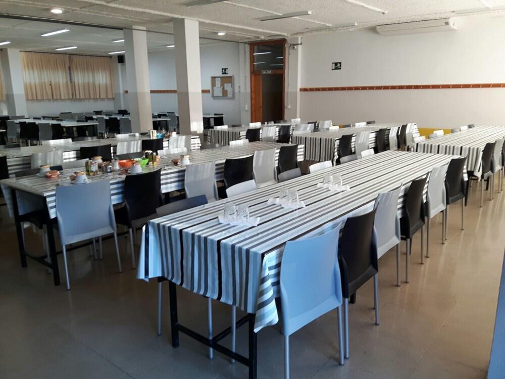 Residencia Albergue Хака Екстер'єр фото